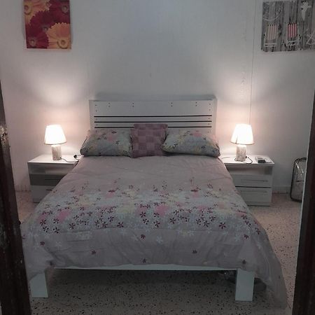 Central Apartment In Otrabanda Willemstad Luaran gambar