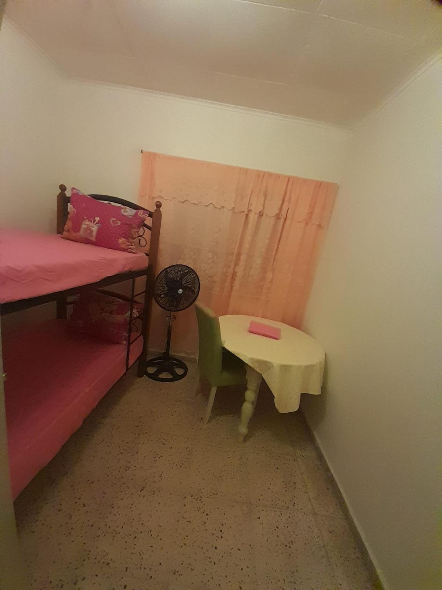 Central Apartment In Otrabanda Willemstad Luaran gambar